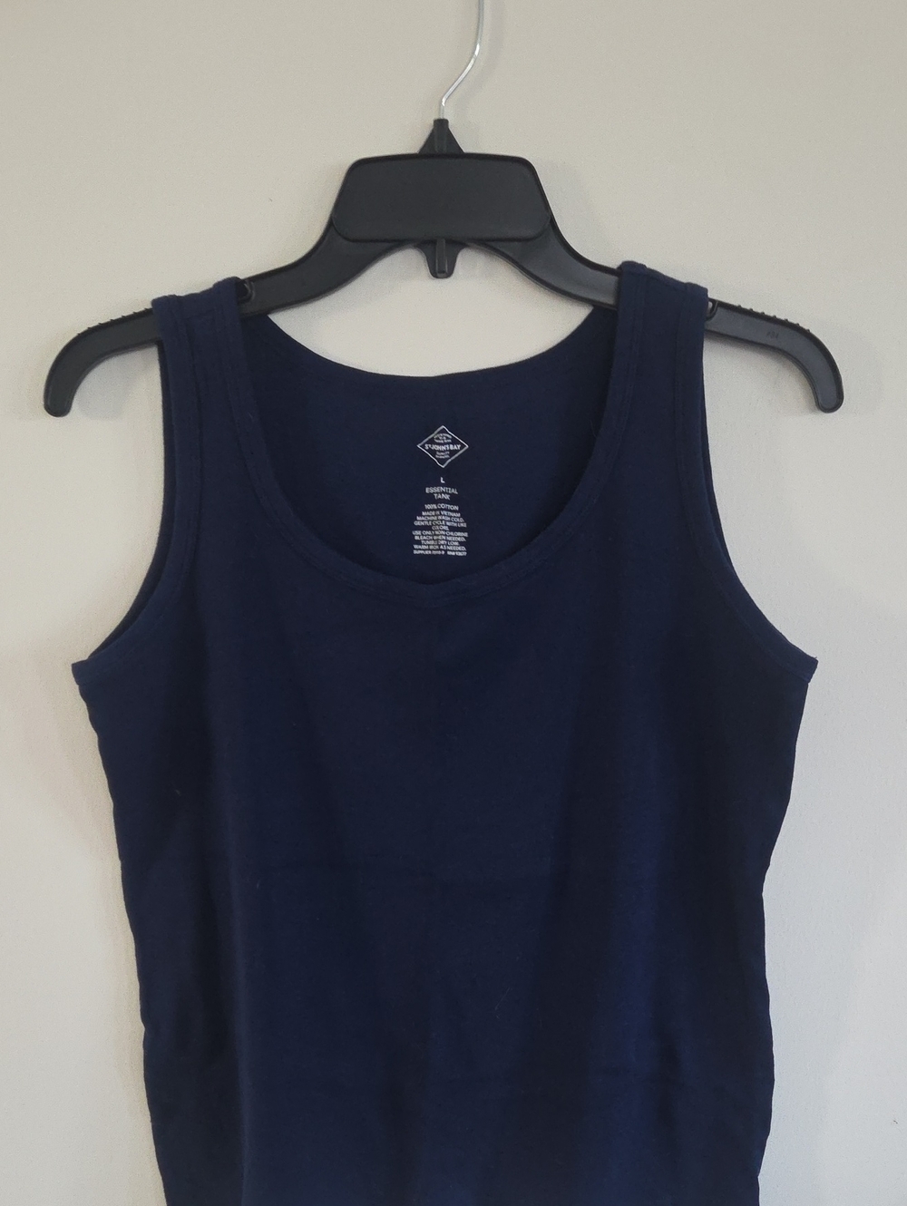 St. John's Bay Navy Scoop Neck Tank Top